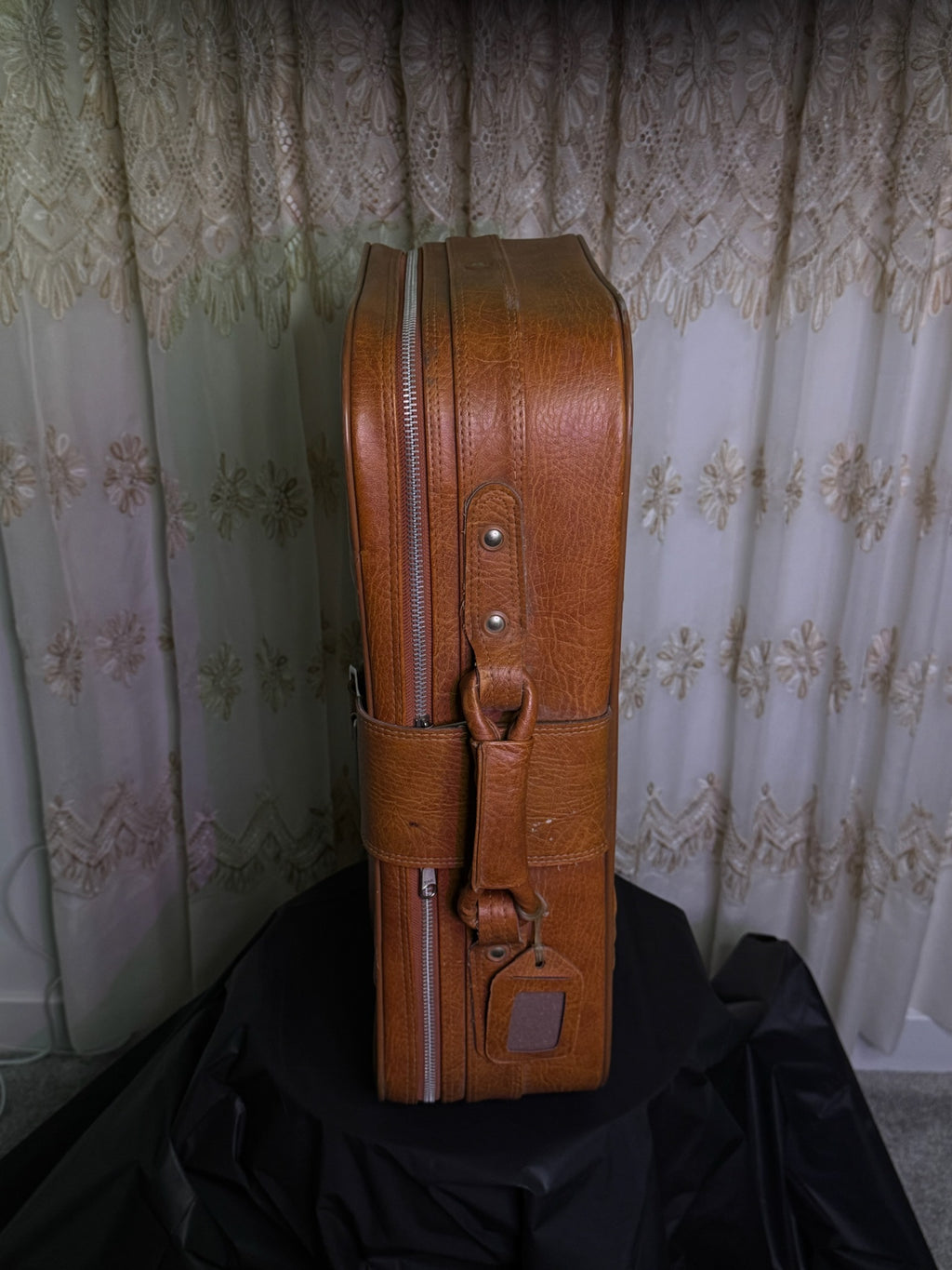 Vintage World Traveler English Style Leather Case Carry On Luggage Suitcase EUC